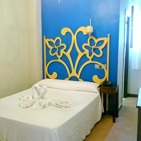 阿尔安达卢斯赫雷斯酒店